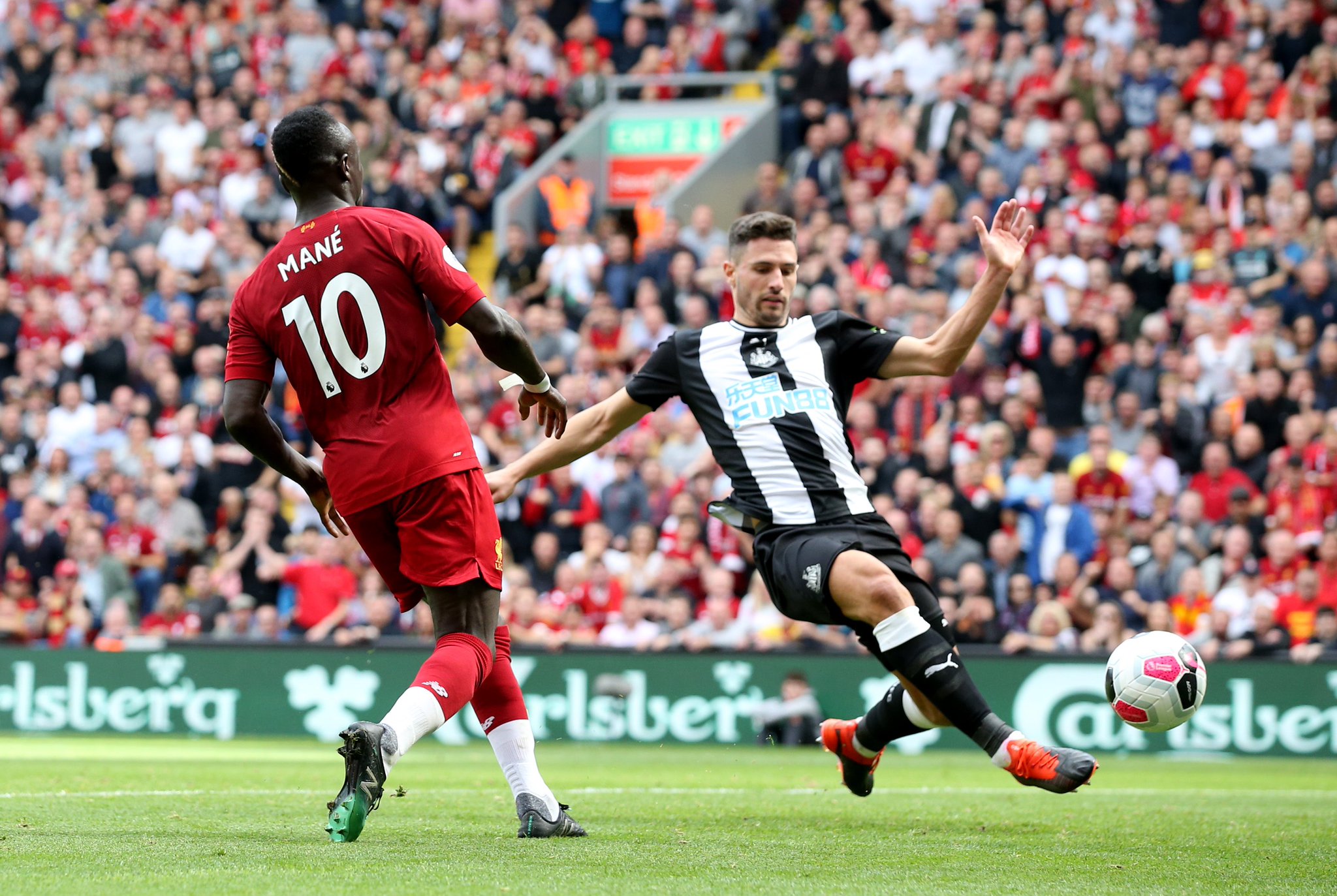 球员必须保 球员必须保